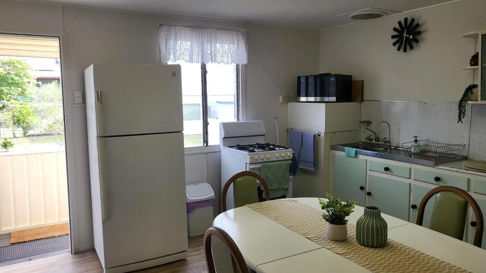 The Hideaway - Burrum Heads