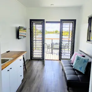  Holiday park Trinity Islands -